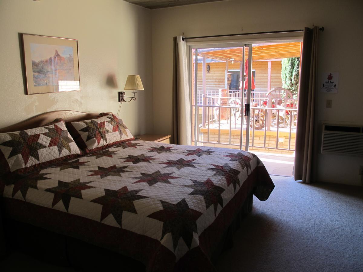 Stage Stop Inn Patagonia Luaran gambar